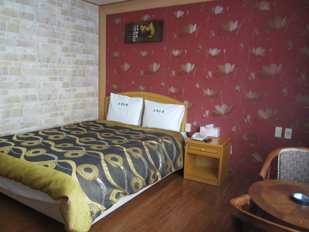 Jeju Olleh Hotel Стая снимка