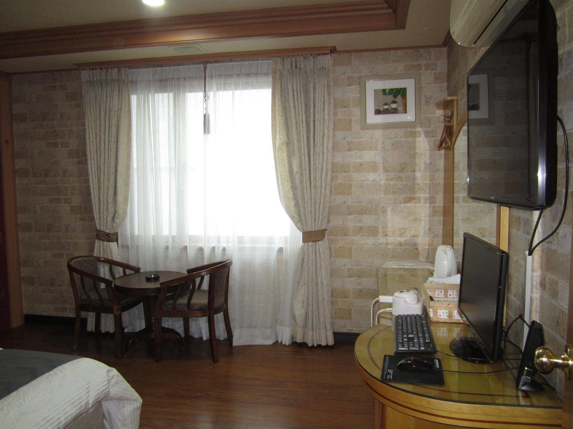 Jeju Olleh Hotel Екстериор снимка