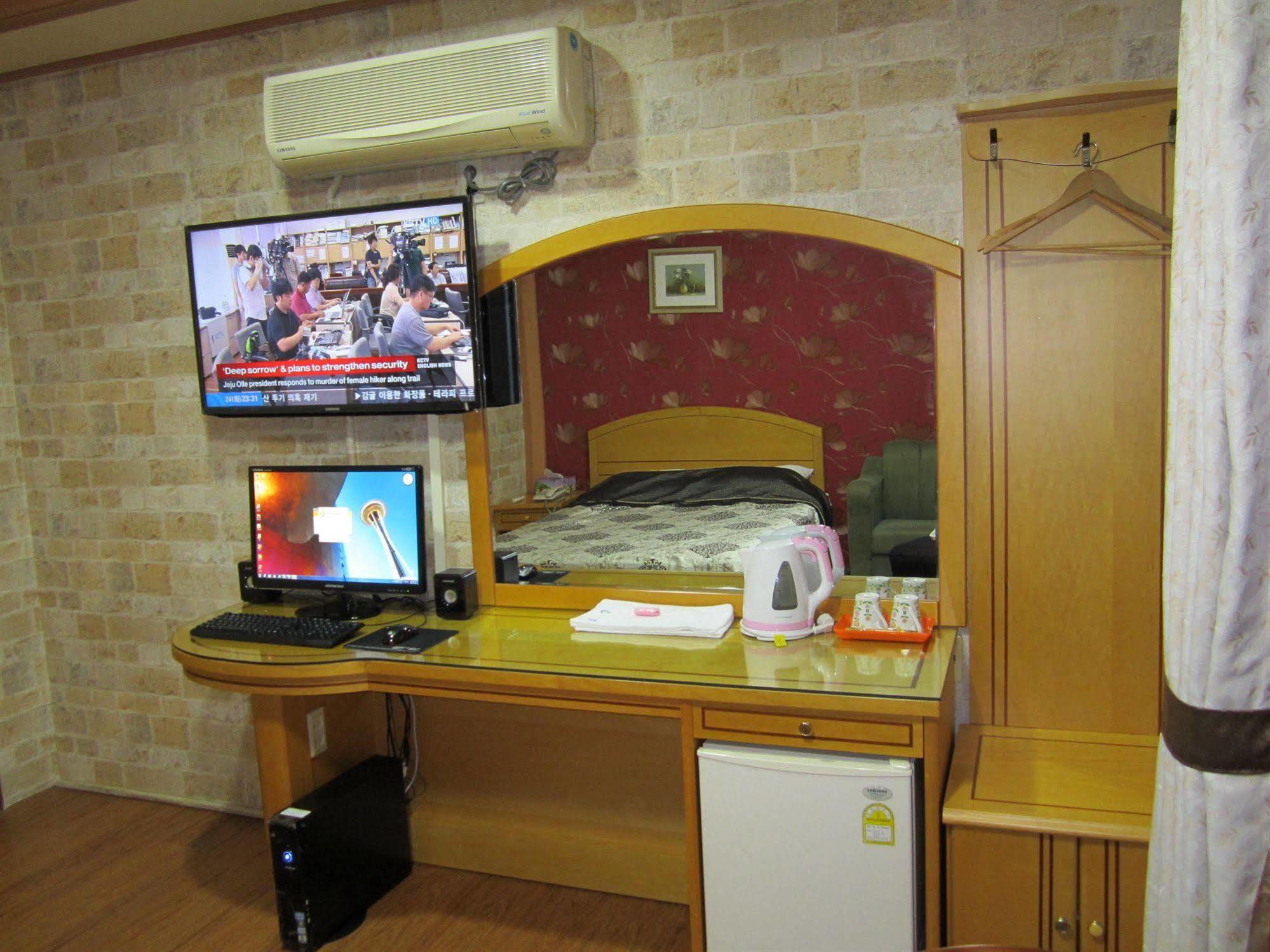 Jeju Olleh Hotel Екстериор снимка