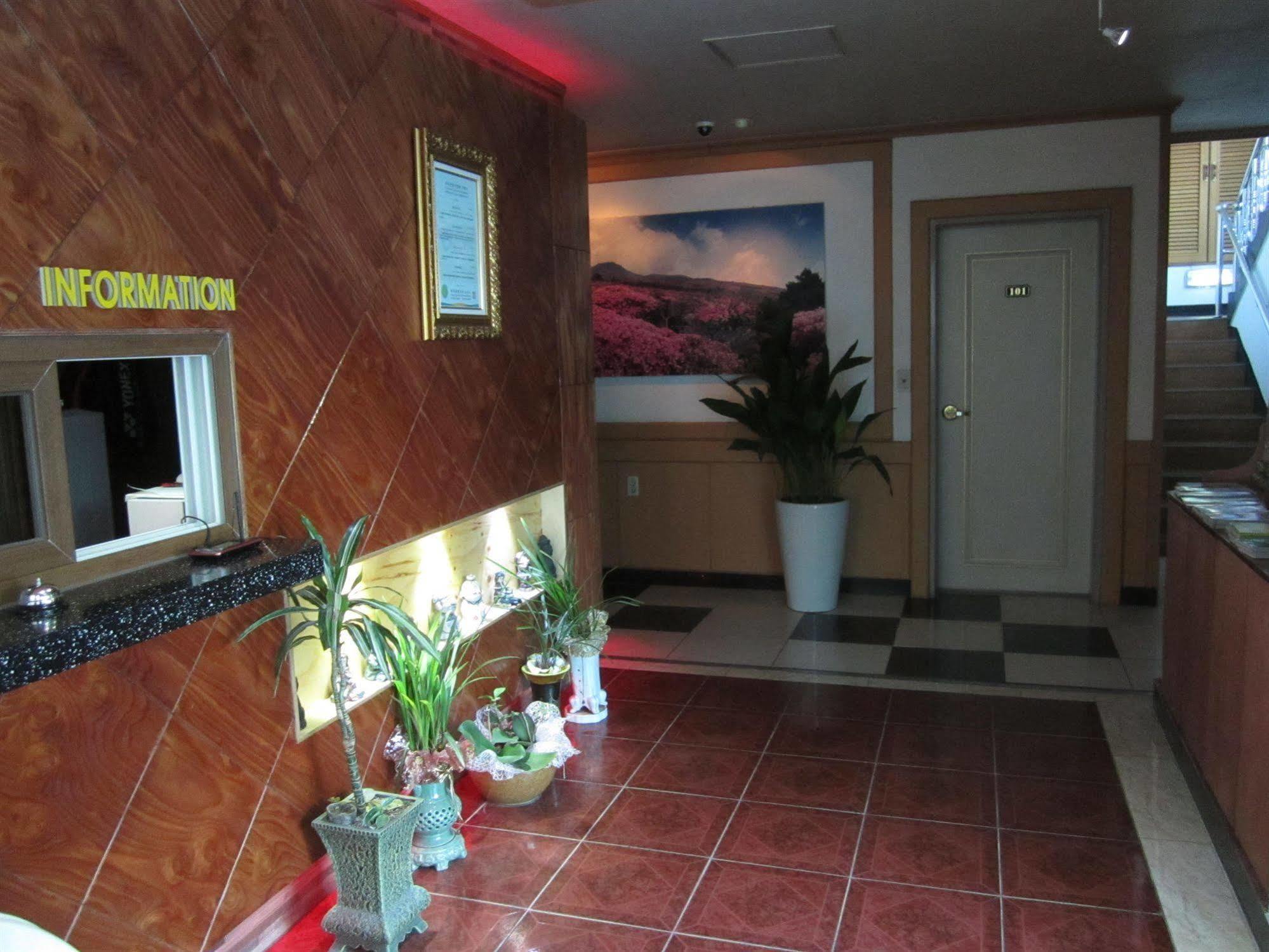 Jeju Olleh Hotel Екстериор снимка